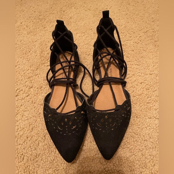 Christian Siriano flats - Picture 1 of 7